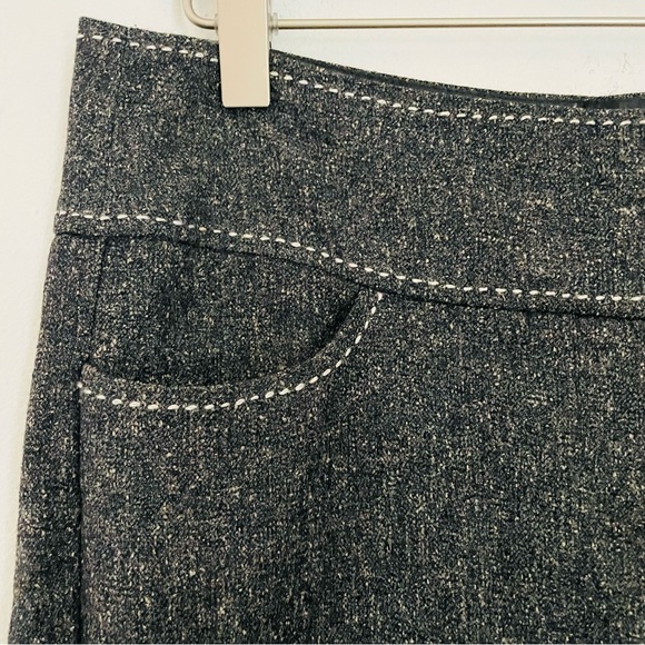 *DONATED* WHBM Cropped Ankle Pants Charcoal Grey w/ White Stitching Details - Picture 3 of 14